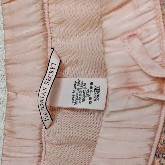 NWOT Women's Victoria Secret Sequins Pink Jogger Pants - Picture 3 of 5